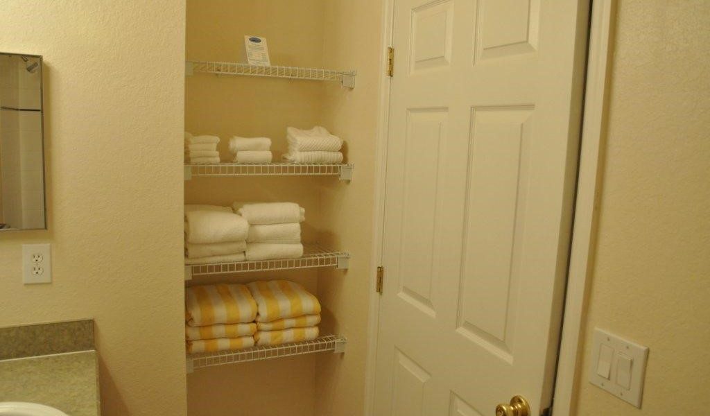 bath towels and beach towels
